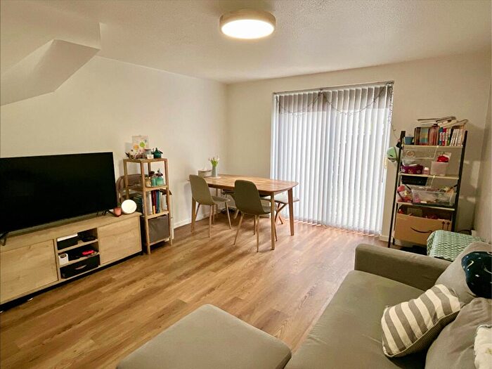2 Bedroom End Of Terrace House For Sale In Tennyson Way, Killay, Swansea, SA2