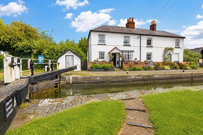 4 Bedroom Semi-Detached House For Sale In Cow Roast, Tring, HP23