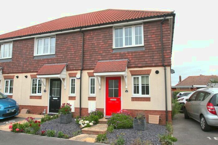 2 Bedroom End Of Terrace House To Rent In Empress Close, Littlehampton, West Sussex, BN17