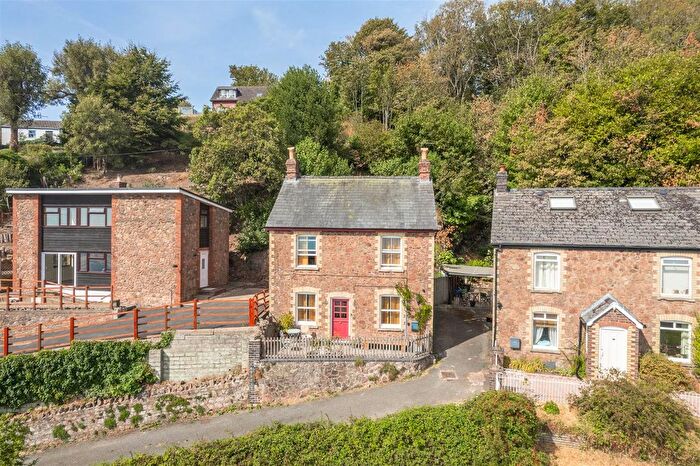 3 Bedroom Detached House For Sale In Wyche Road, Malvern, WR14