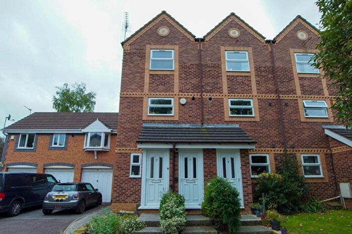 2 Bedroom Flat To Rent In Holywell Close, St Annes, Bristol, BS4