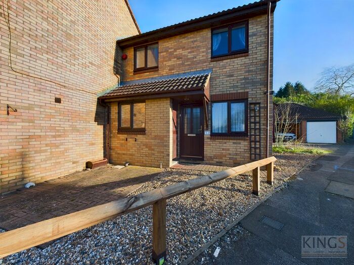 1 Bedroom Semi-Detached House To Rent In Bull Stag Green, Hatfield, AL9