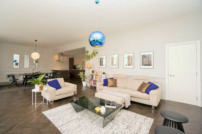 2 Bedroom Apartment To Rent In Tower Building, Water Street, Liverpool, Merseyside, L3