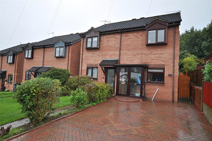 2 Bedroom Terraced House To Rent In Cowleigh Bank, Malvern, Worcestershire, WR14