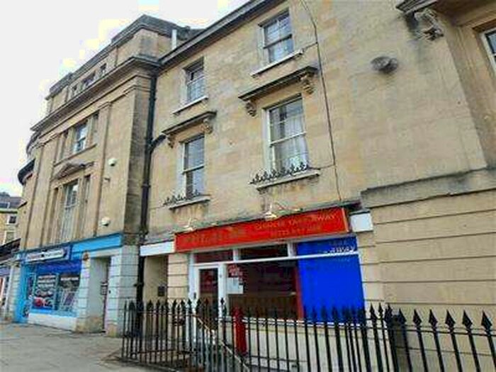 Flat To Rent In Cleveland Place East, BA1