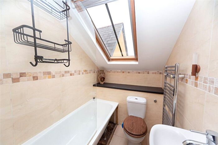 1 Bedroom Flat To Rent In Cwrt Soffia, Cathedral Road, Pontcanna, Cardiff, CF11
