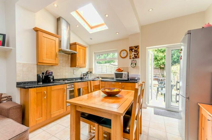 2 Bedroom Maisonette To Rent In Durnsford Road, Southfields, London, SW19