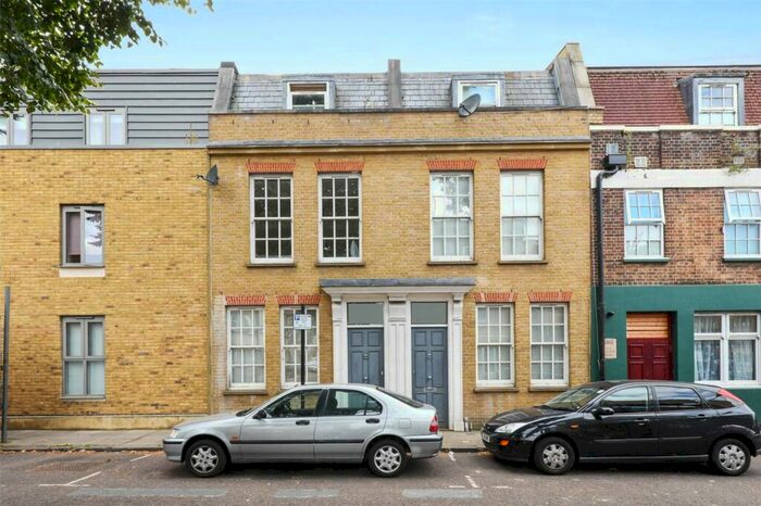 3 Bedroom Terraced House To Rent In Whitehorse Road, London, E1