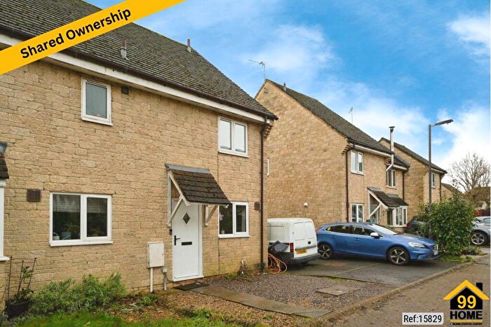 2 Bedroom Semi Detached House For Sale In Clayfurlong Grove, Cirencester, GL7