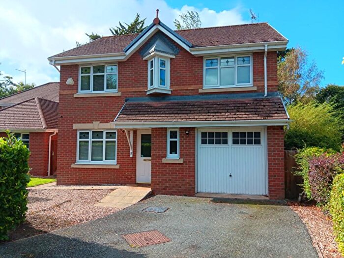 4 Bedroom Detached House For Sale In Chatsworth Close, Rhos On Sea, Colwyn Bay, LL28