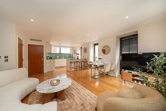 2 Bedroom Flat To Rent In Marsham Street, Westminster, SW1P