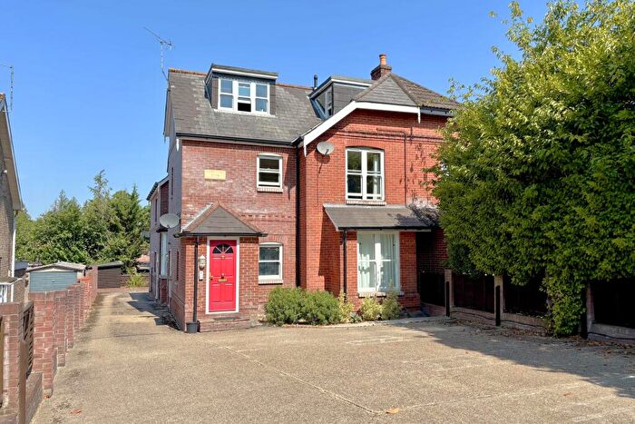 1 Bedroom Apartment For Sale In Winchester Road, Chandler's Ford, Eastleigh, SO53