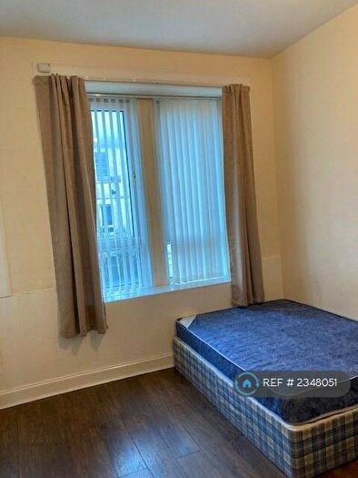 2 Bedroom Flat To Rent In Cumbernauld Road, Glasgow, G31
