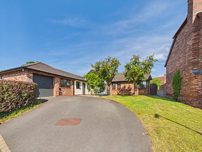 4 Bedroom Detached House For Sale In Llys Derwen, Higher Kinnerton, CH4