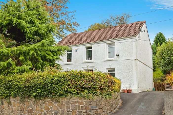 3 Bedroom Detached House For Sale In Swansea Road, Llangyfelach, Swansea, SA5