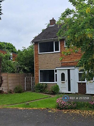 3 Bedroom Semi-Detached House To Rent In Mayhurst Close, Tipton, DY4