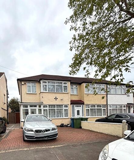 3 Bedroom Semi-Detached House To Rent In Leighton Close, Edgware, Greater London, HA8