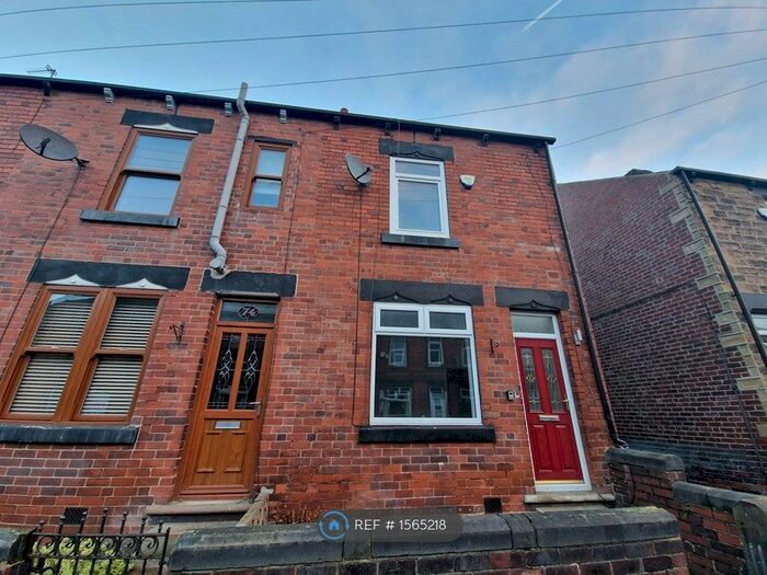 3 Bedroom Terraced House To Rent In Pye Avenue, Mapplewell, Barnsley, S75