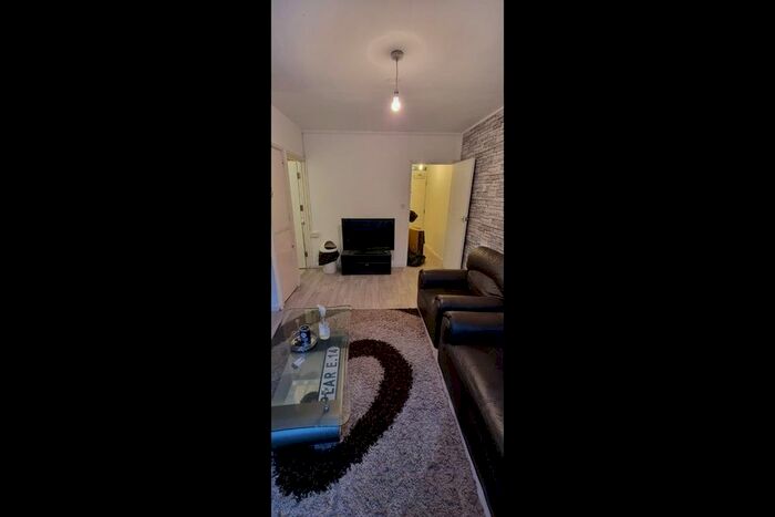 1 Bedroom Flat To Rent In Turin Street, London, E2