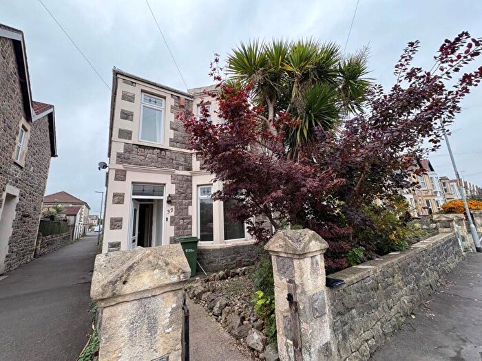 4 Bedroom House To Rent In Sandford Road, Weston-super-Mare, North Somerset, BS23
