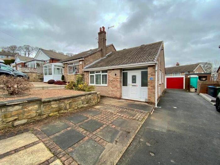 3 Bedroom Bungalow To Rent In Elmfield, Baildon, Shipley, West Yorkshire, BD17