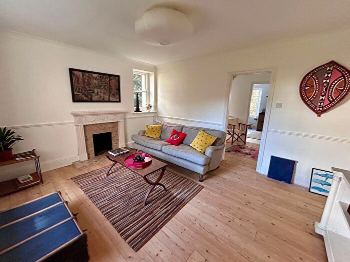 2 Bedroom Cottage For Sale In Wellswood, Torquay, TQ1