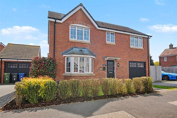 4 Bedroom Property For Sale In Alder Avenue, Humberston, Grimsby, DN36
