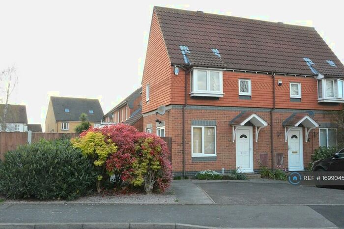 1 Bedroom Semi-Detached House To Rent In Pasteur Drive, Harold Wood, Romford, RM3