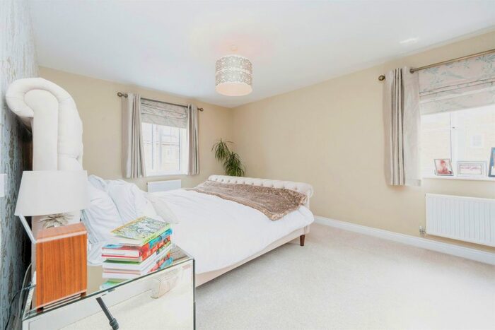 5 Bedroom Detached House For Sale In Summers Hill Drive, Papworth Everard, Cambridge, CB23