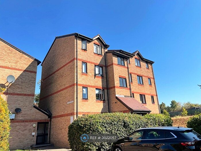 Studio To Rent In Heywood House, London, SE14