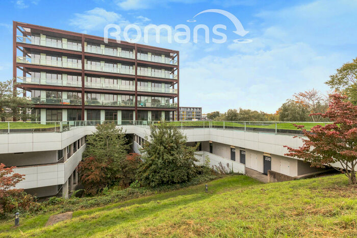 1 Bedroom Apartment To Rent In Lake Shore Drive, BS13