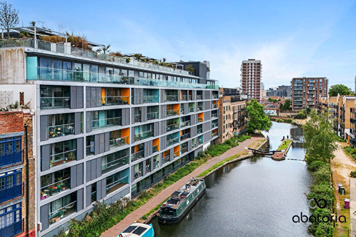 2 Bedroom Apartment For Sale In Candy Wharf, Copperfield Road, Bow, London, E3