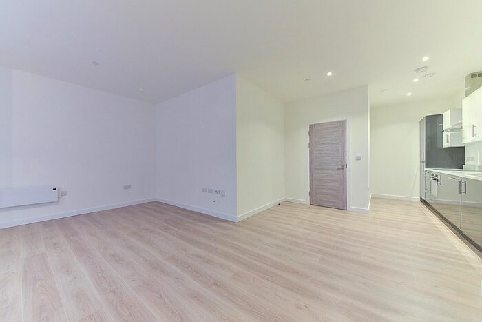 2 Bedroom Flat To Rent In Bayard Plaza, Peterborough, PE1