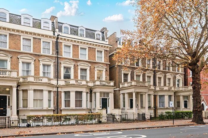 1 Bedroom Flat For Sale In Holland Park Avenue, London, W11