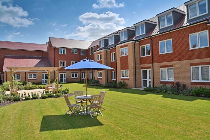 1 Bedroom Retirement Property To Rent In Albert Lodge, Abingdon, Oxfordshire, OX14