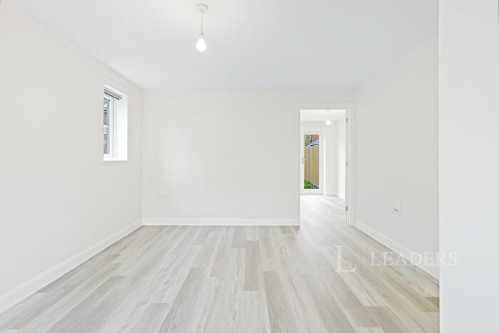 4 Bedroom Detached House To Rent In Keyberde Close, Norwich, NR13