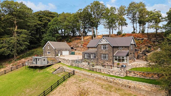 3 Bedroom Detached House For Sale In Finkle Street Lane, Wortley, Sheffield, S35