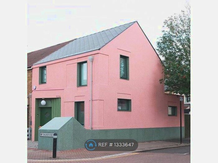 3 Bedroom End Of Terrace House To Rent In Salmen Road, London, E13