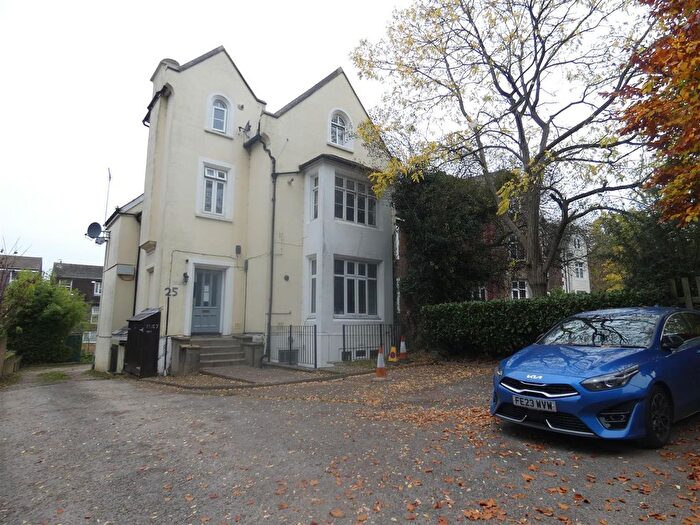 Studio To Rent In Upton Park, Slough, SL1