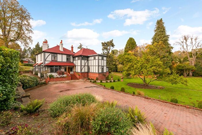 6 Bedroom Detached House To Rent In Butlers Dene Road Woldingham, CR3