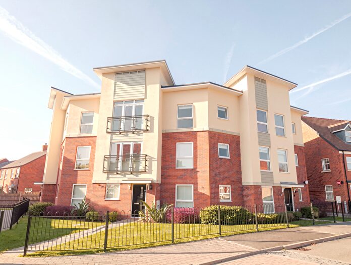 2 Bedroom Apartment For Sale In Novello Drive, Biggleswade, SG18
