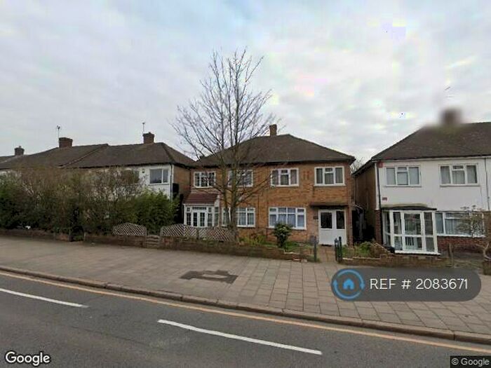 3 Bedroom Semi-Detached House To Rent In Ley Street, Ilford, IG2