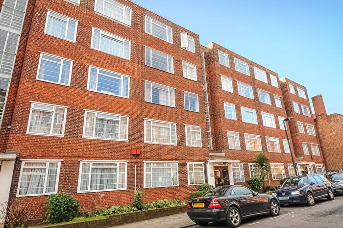 2 Bedroom Flat To Rent In Charlbert Street, St Johns Wood, London, NW8