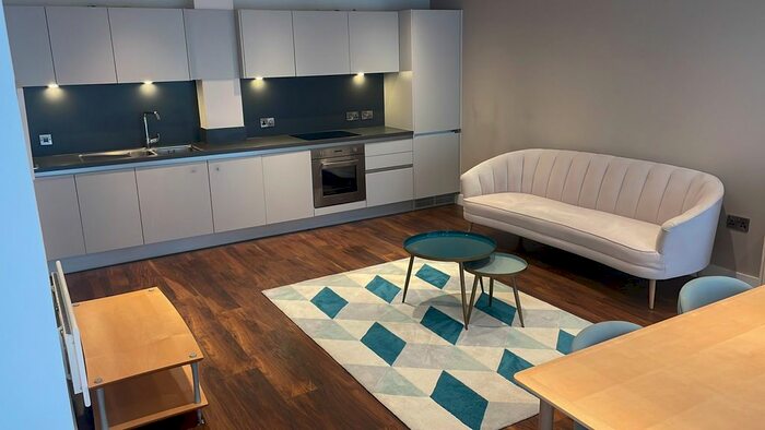 2 Bedroom Town House To Rent In Ordsall Lane, Salford, M5