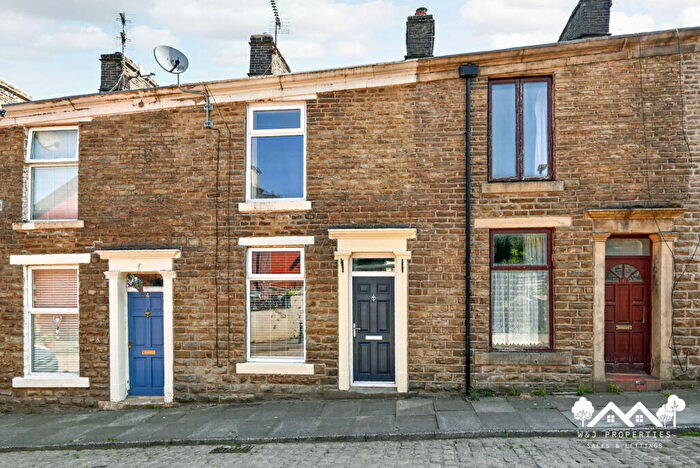 2 Bedroom Terraced House For Sale In Sydney Street, Hoddlesden, Darwen, BB3