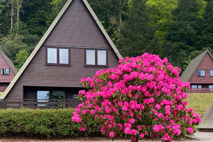 2 Bedroom Park Home For Sale In Ps- – Drimsynie Holiday Village, PA24