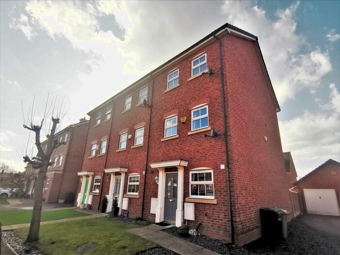4 Bedroom Mews To Rent In Drillfield Road, Northwich, CW9