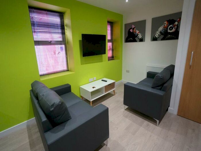 7 Bedroom House To Rent In Holyhead Road, Bangor, Gwynedd, LL57