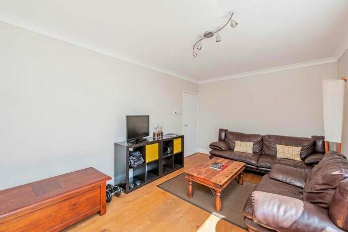 2 Bedroom Flat To Rent In Gloucester Place, Marylebone, London, NW1