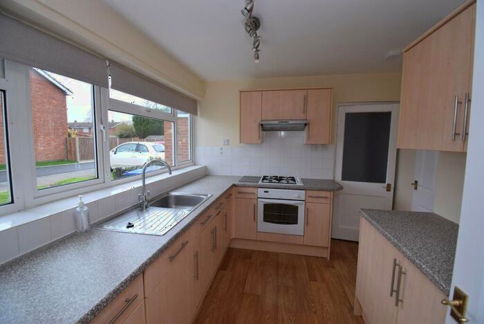 3 Bedroom Terraced House To Rent In Clonmel Way, Burnham, SL1